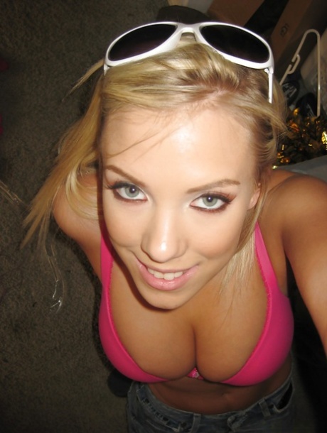 Bibi Jones porn pic