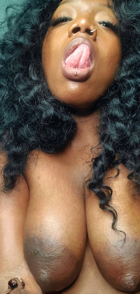 fat girls have huge tits